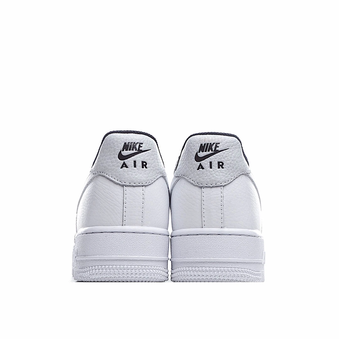 Nike Air Force 1 07