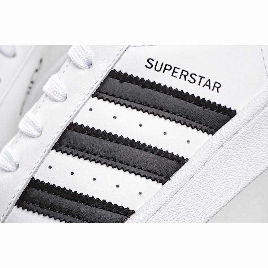 Adidas Superstar 'Valentine's Day'