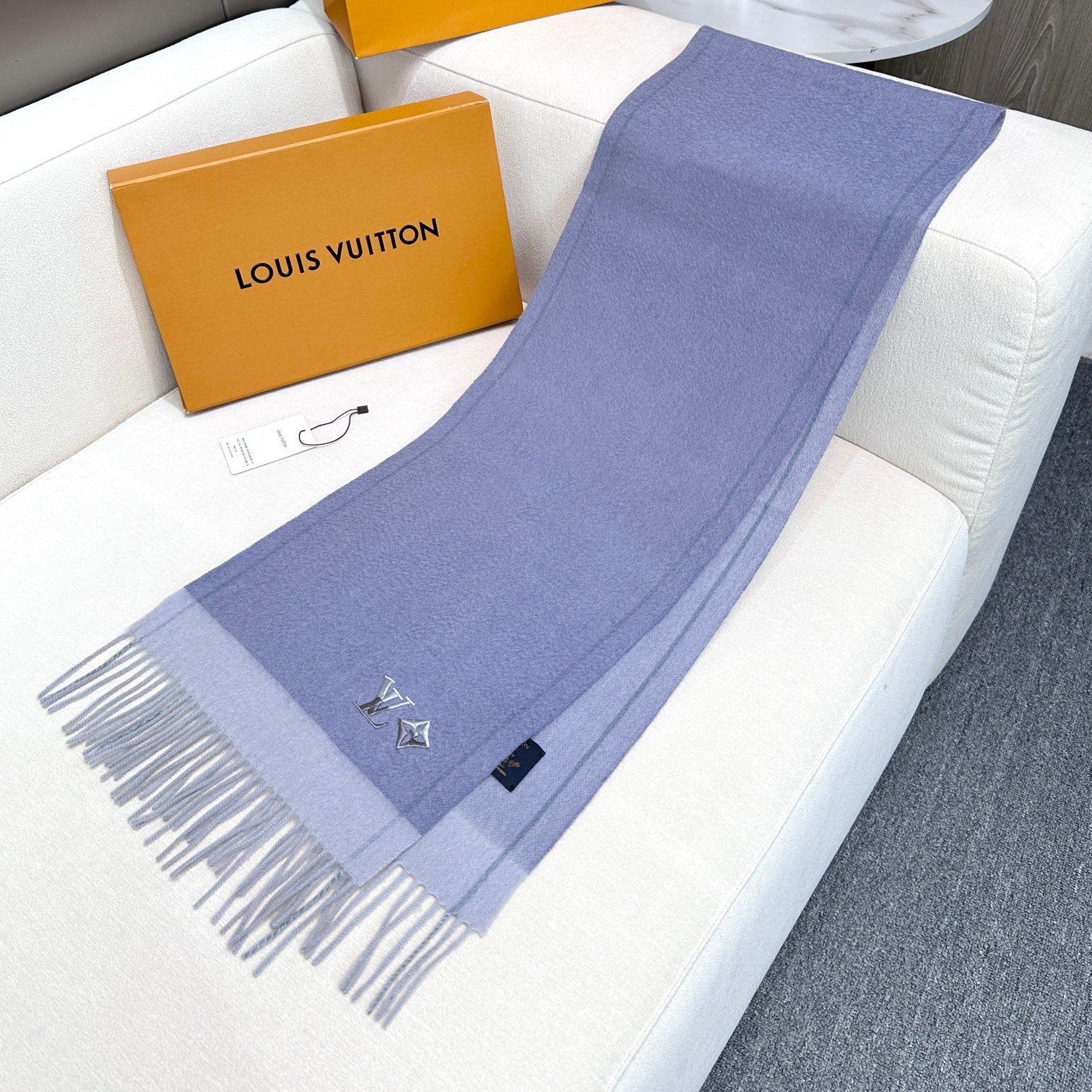 Louis Vuitton Scarves