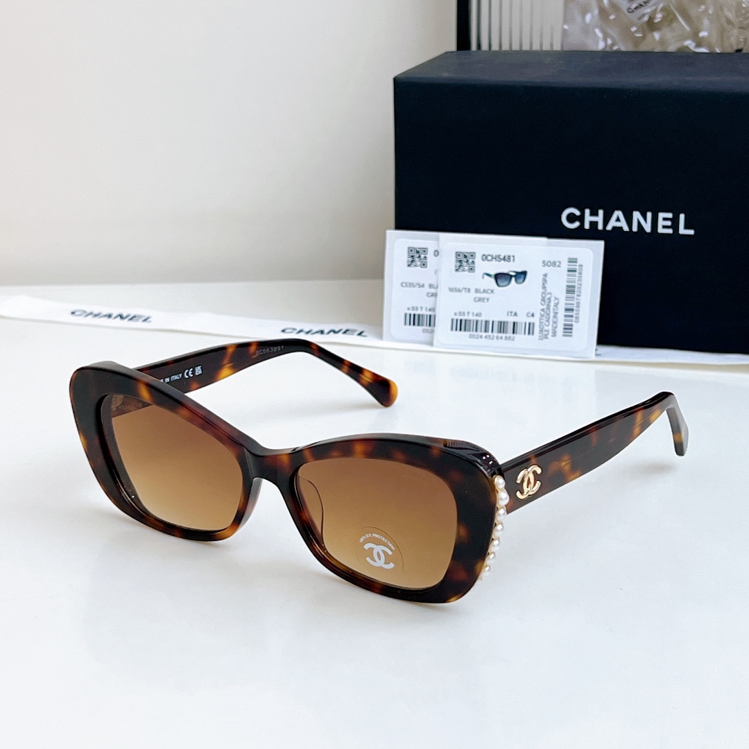 Chanel Sunglass