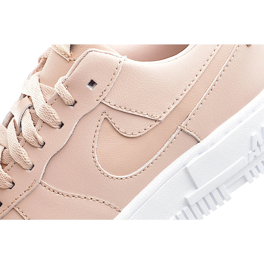 Nike Air Force 1 LV8 Pixel
