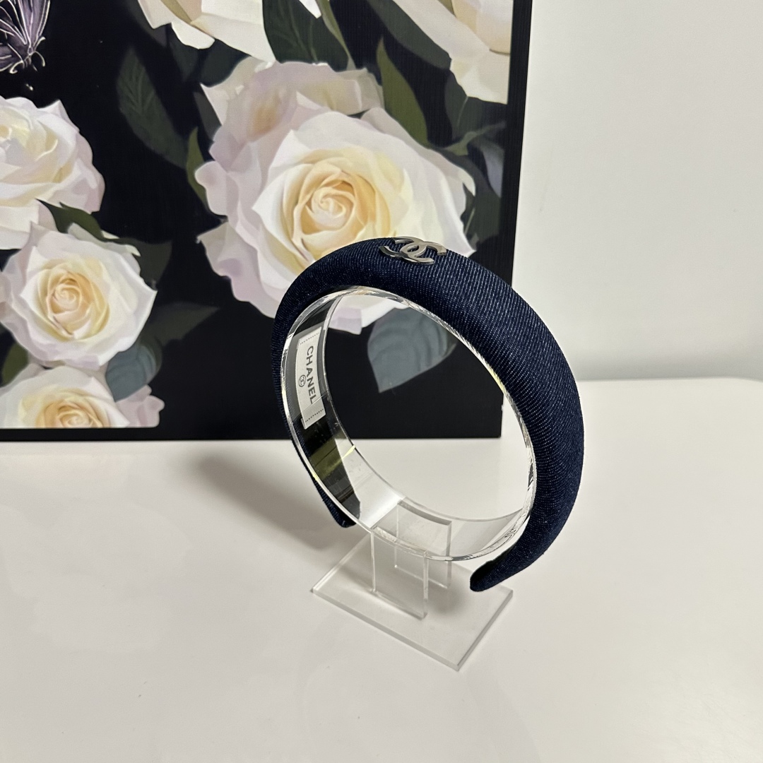 Chanel hair band