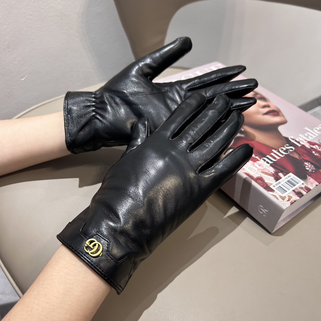 Gucci Gloves