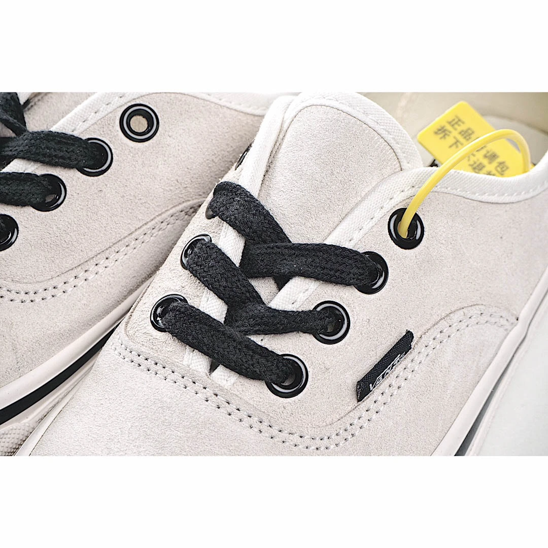 Vans Authentic Low-Top Sneakers