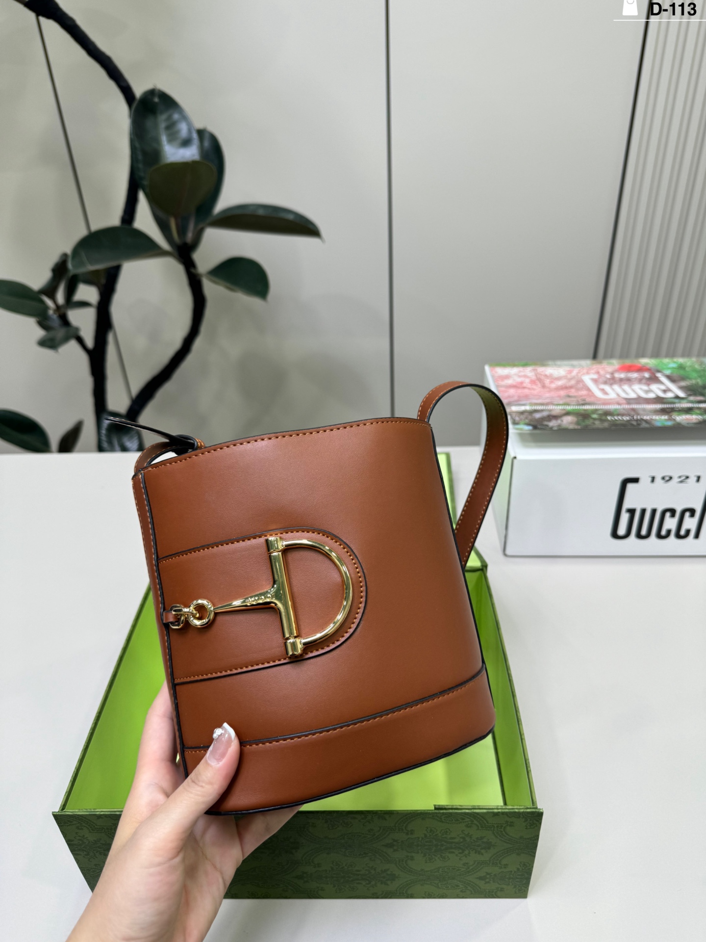 Gucci73 Bucket Bag