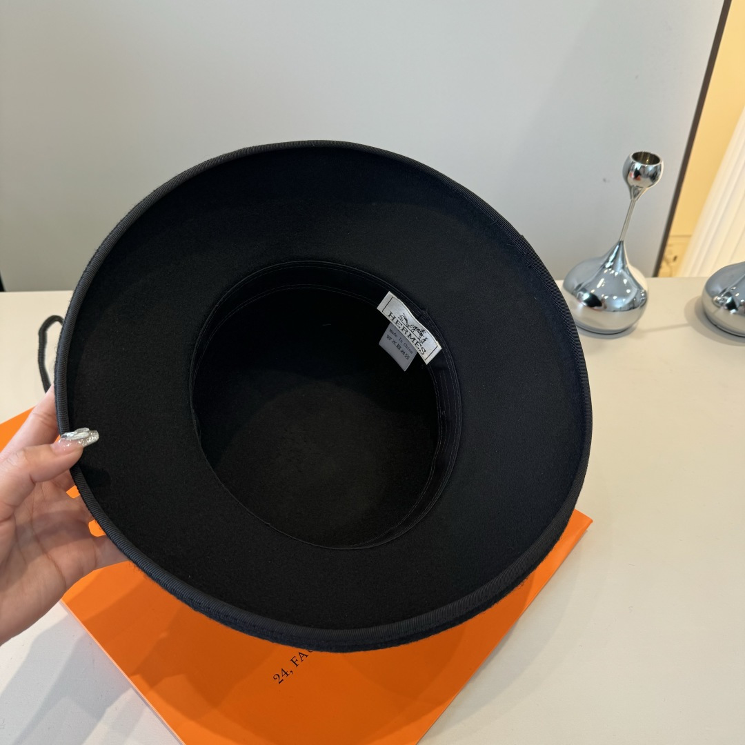 Hermes Bucket Hat