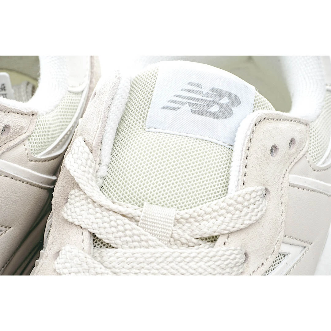 New Balance Casual Sneakers