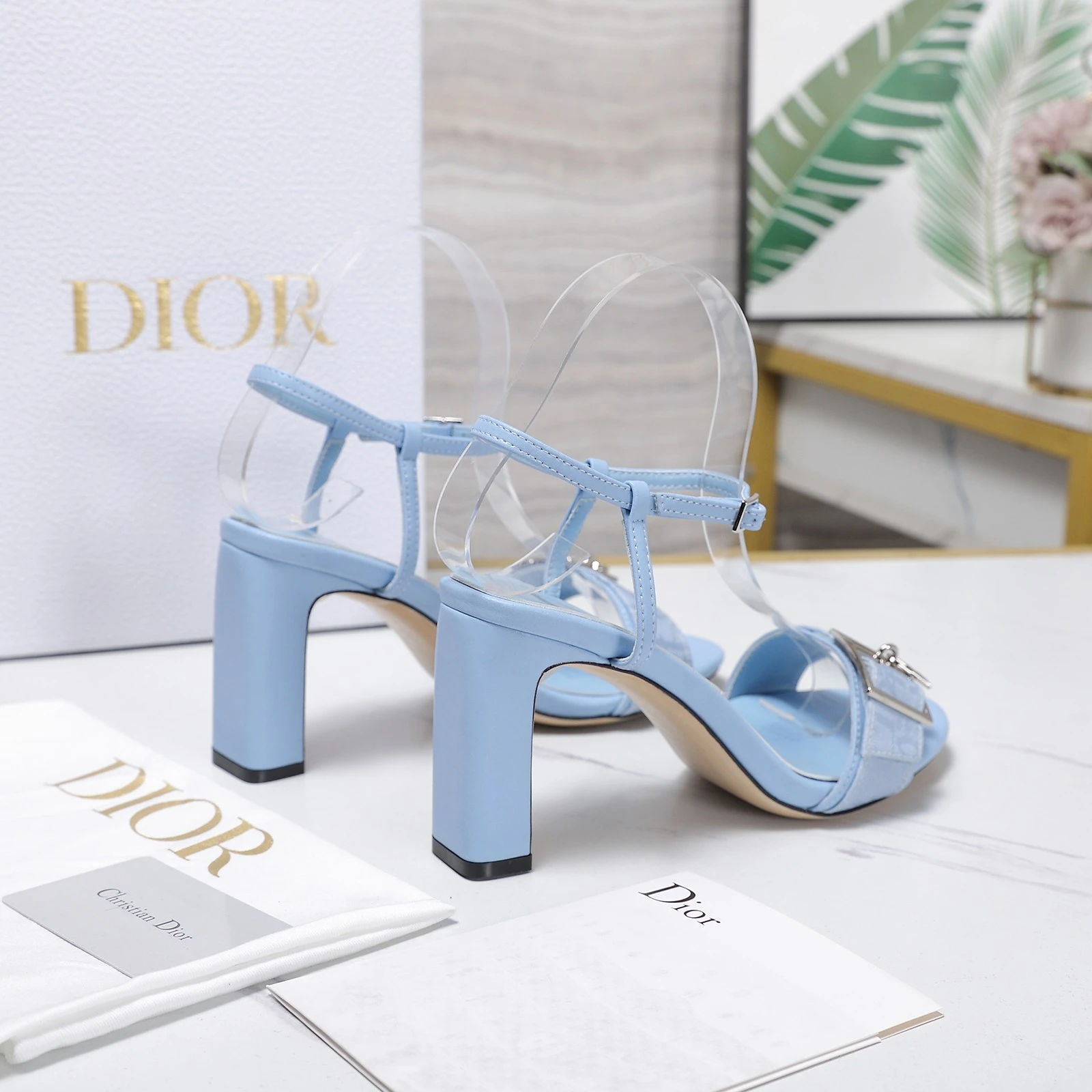 26 new Dior high-heeled sandals
