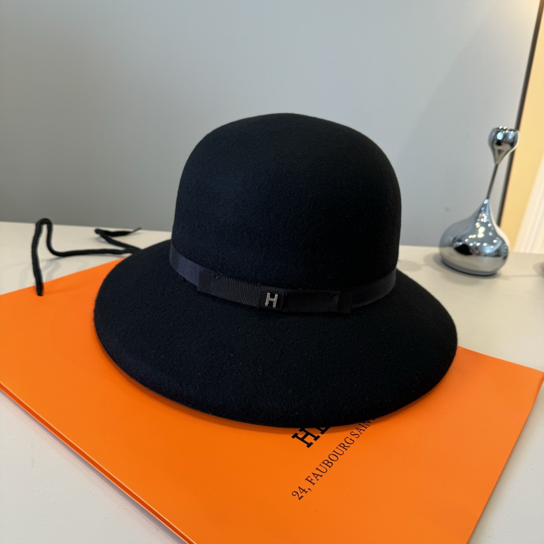 Hermes Bucket Hat