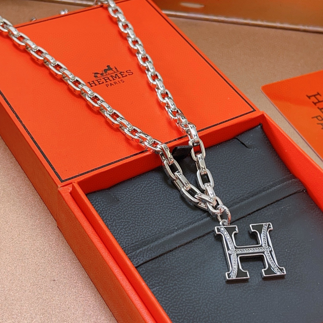 HERMES necklace