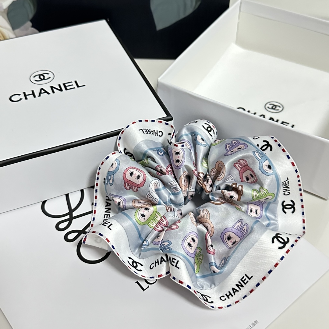 Chanel hair loop