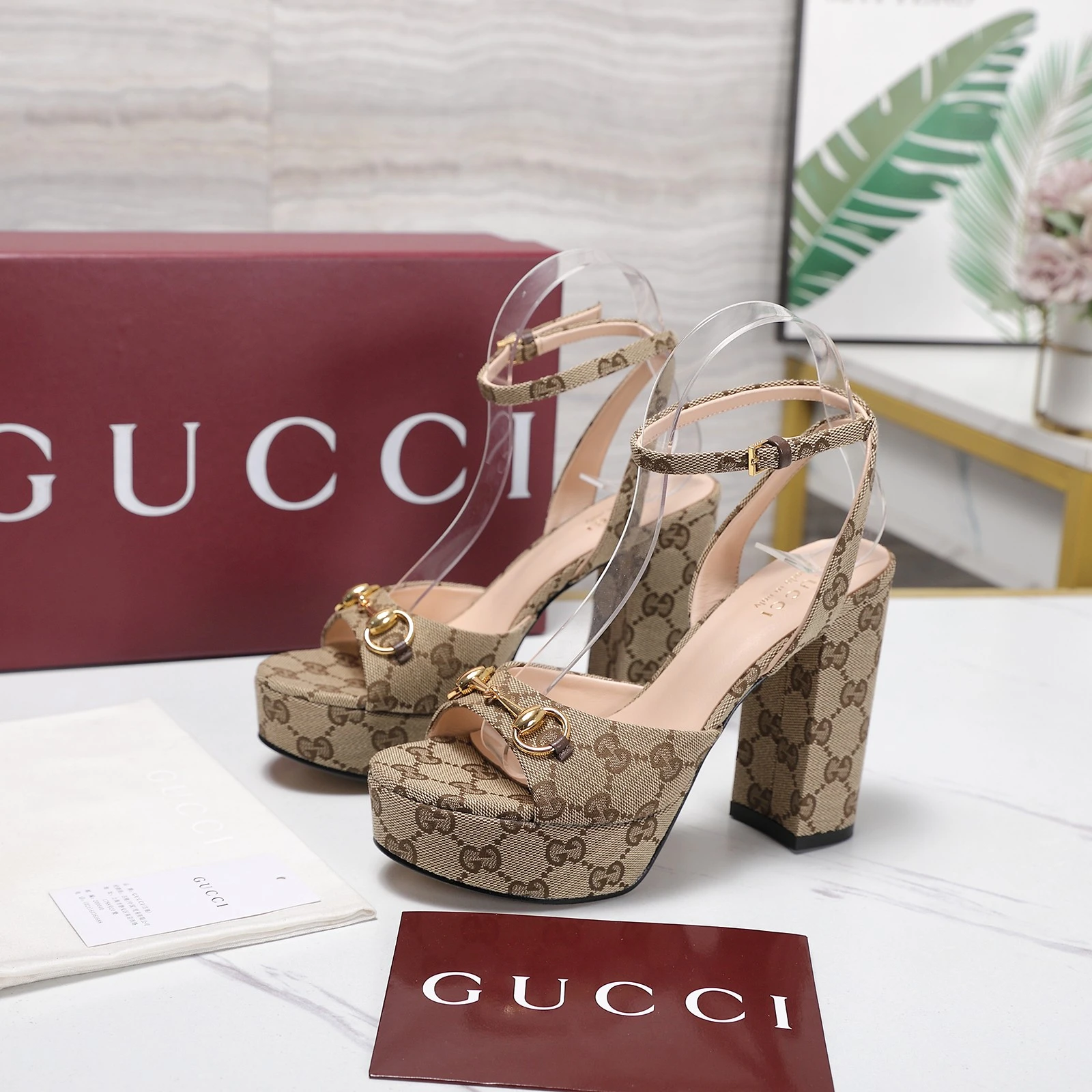 Gucci 2026 SS Round headed water table high-heeled sandals