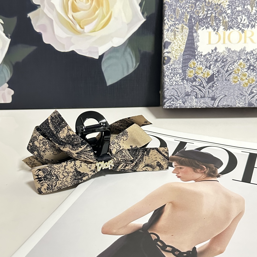 Dior hair Barrettes/ hair clip/ hairpin