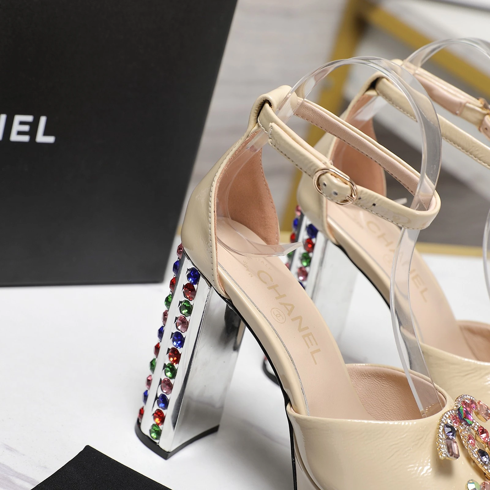 CHANEL Classic Diamond Heel+Double C Diamond Button Sandals