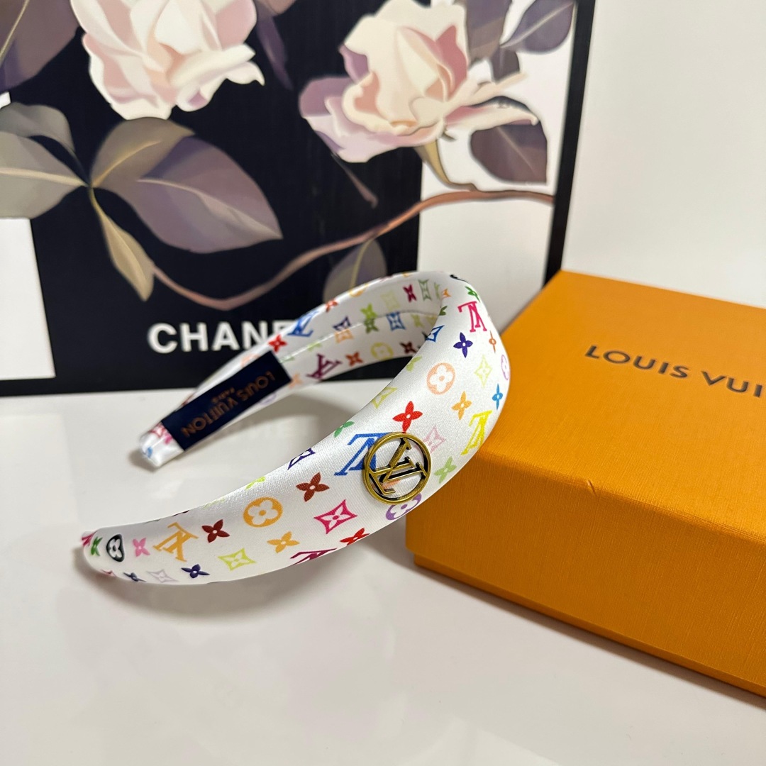 Louis Vuitton hair band