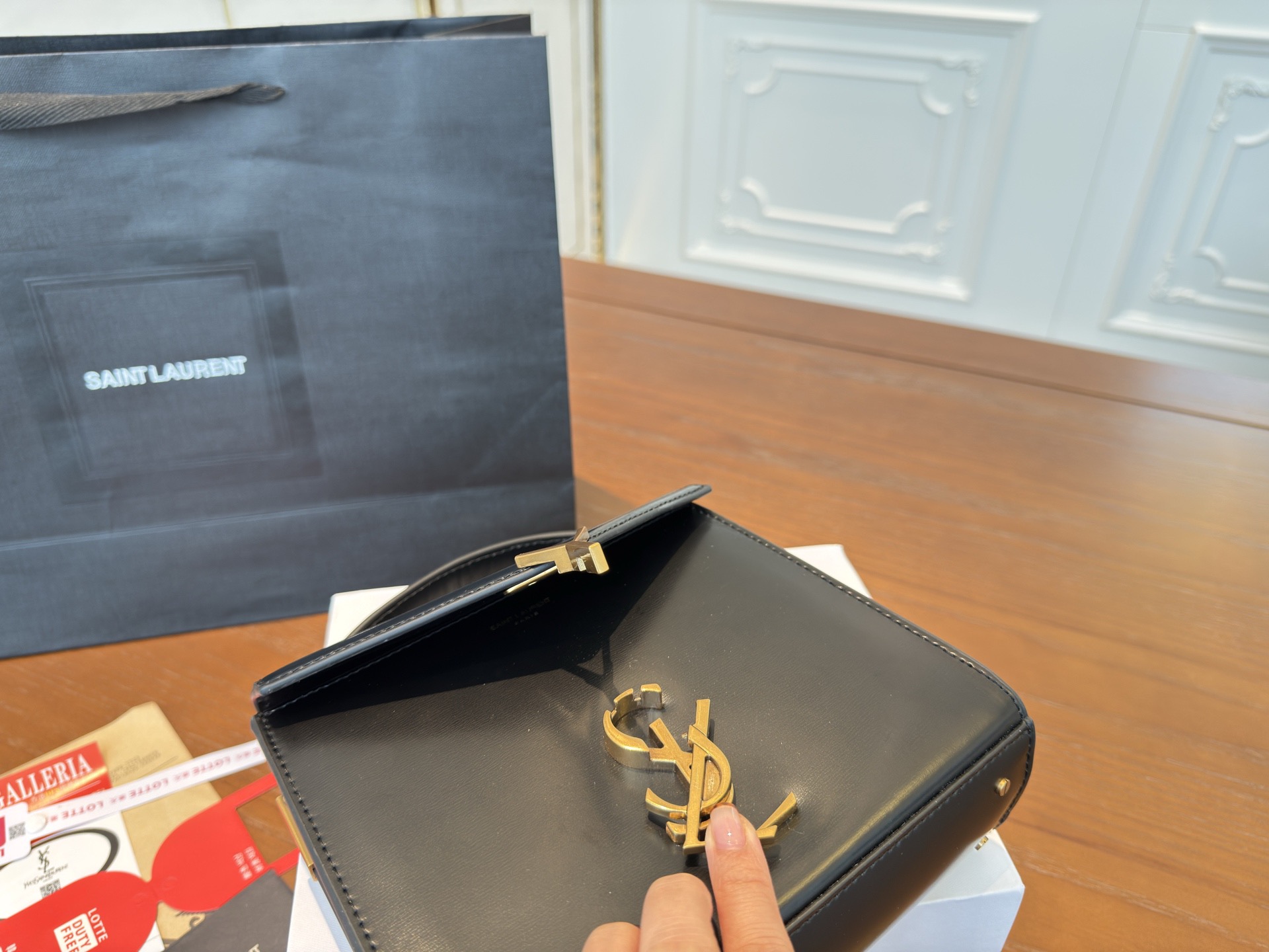 YSL Cassandra
