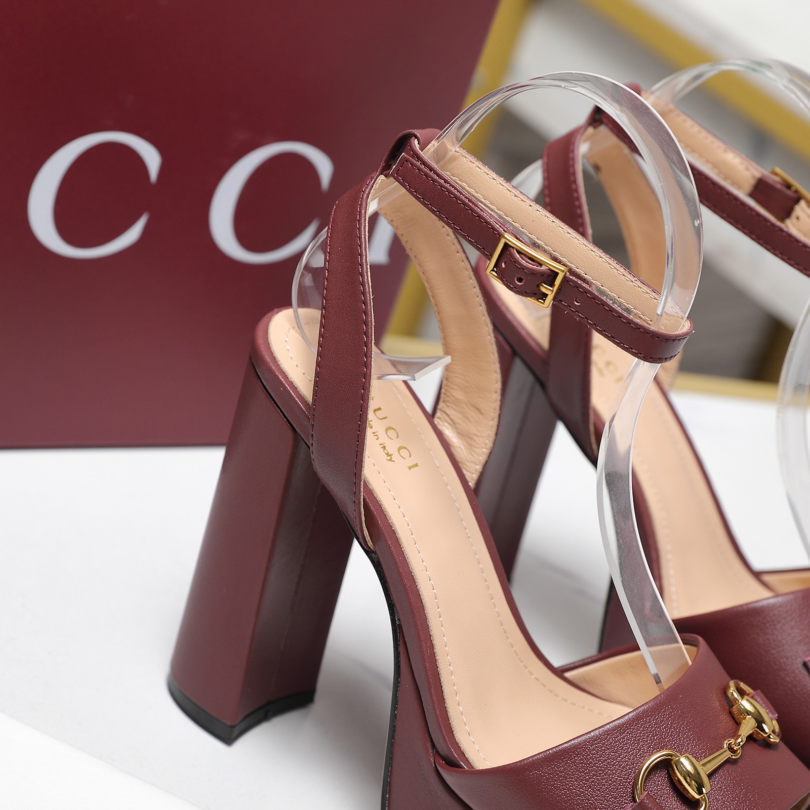 Gucci Round-toe platform high-heeled sandals