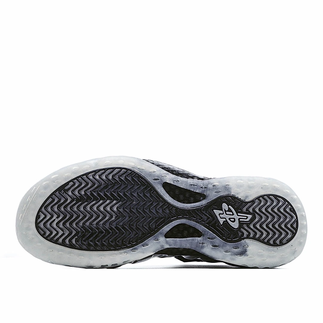 Nike Air Foamposite one Earl Spray