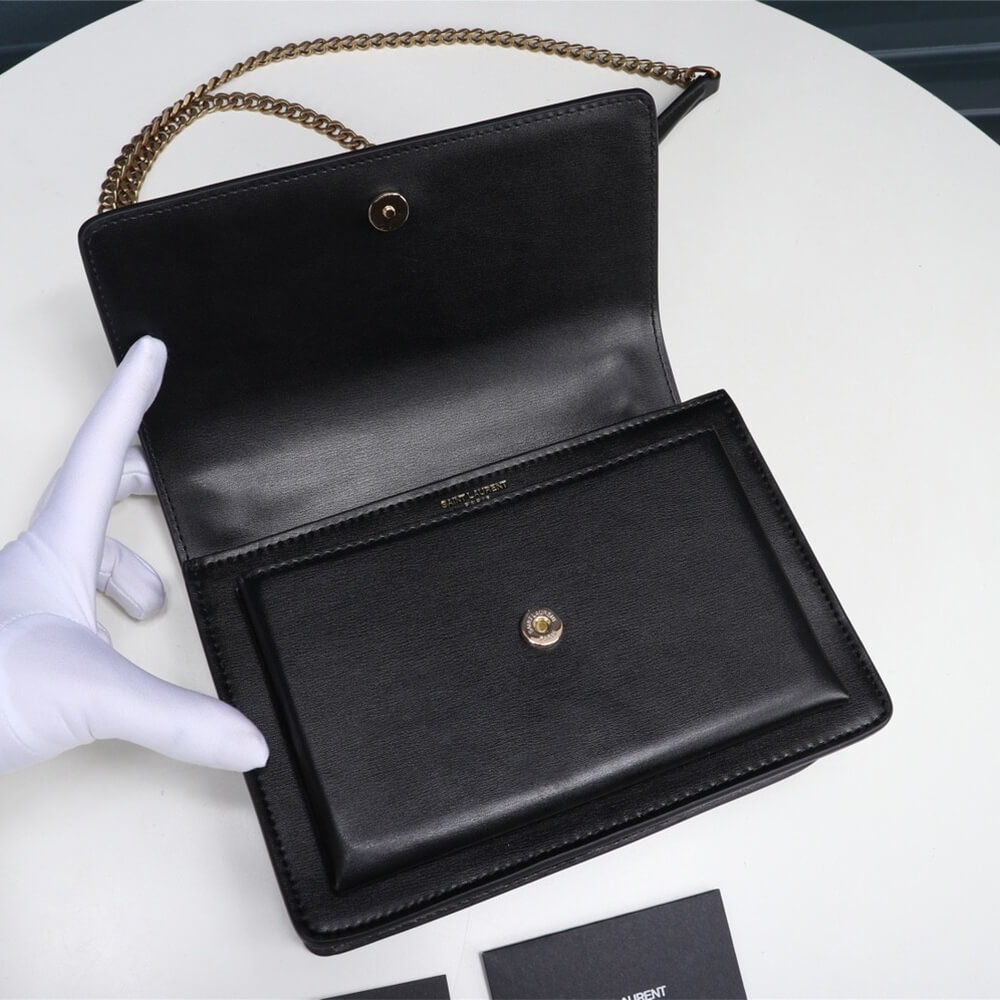 SUNSET MEDIUM CHAIN BAG IN SMOOTH LEATHER