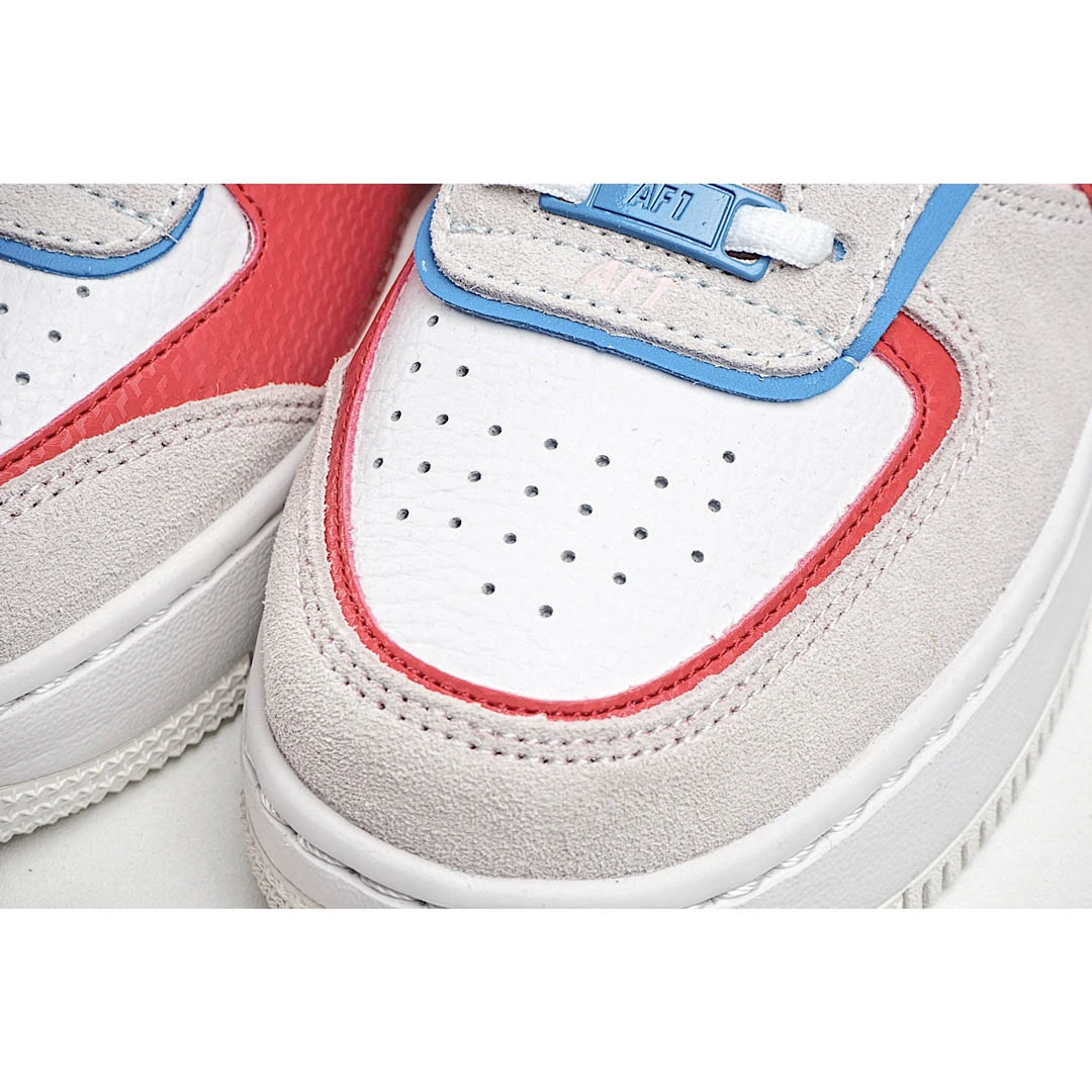 Nike WMNS Air Force 1 Shadow Low-Top Sneakers