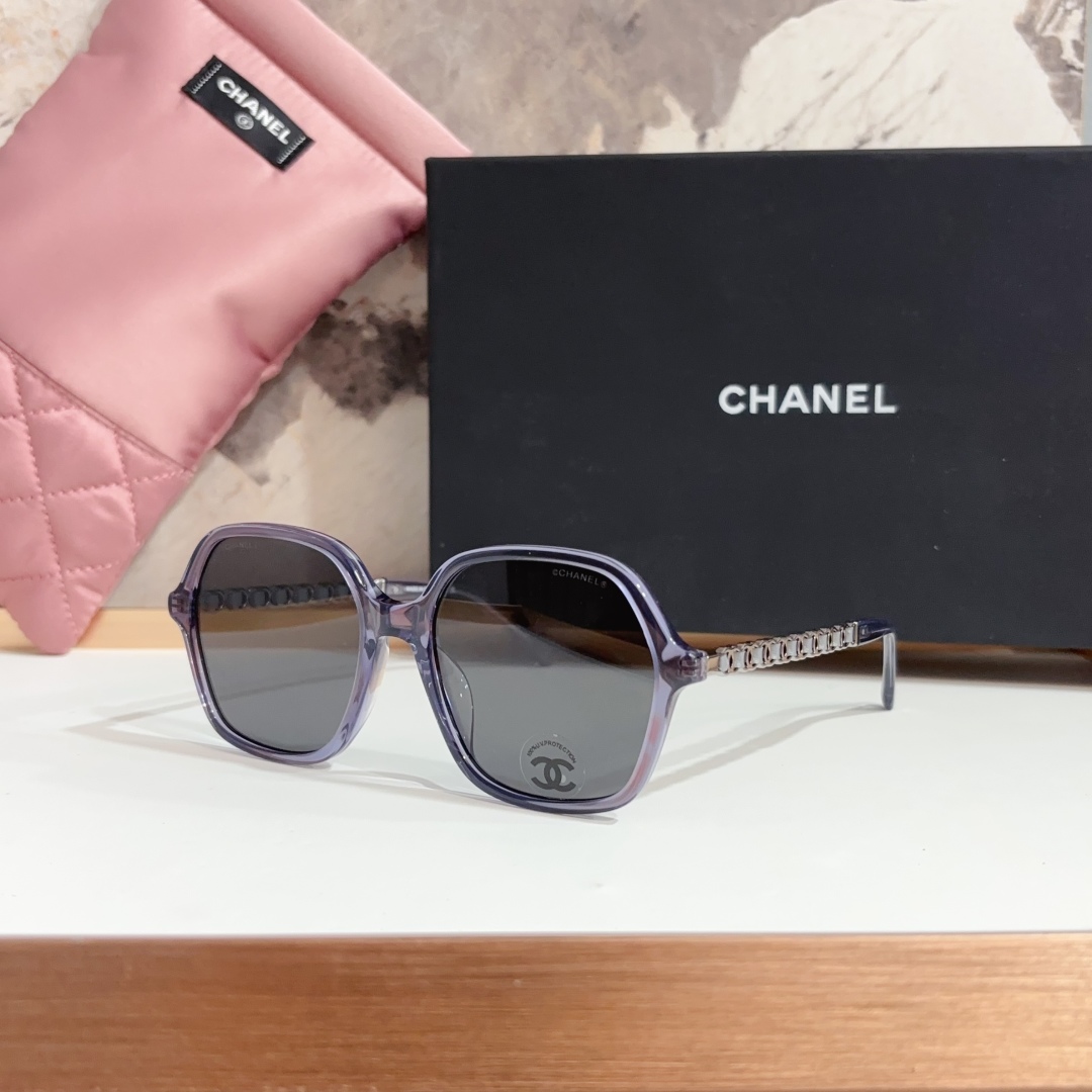 Chanel Sunglass