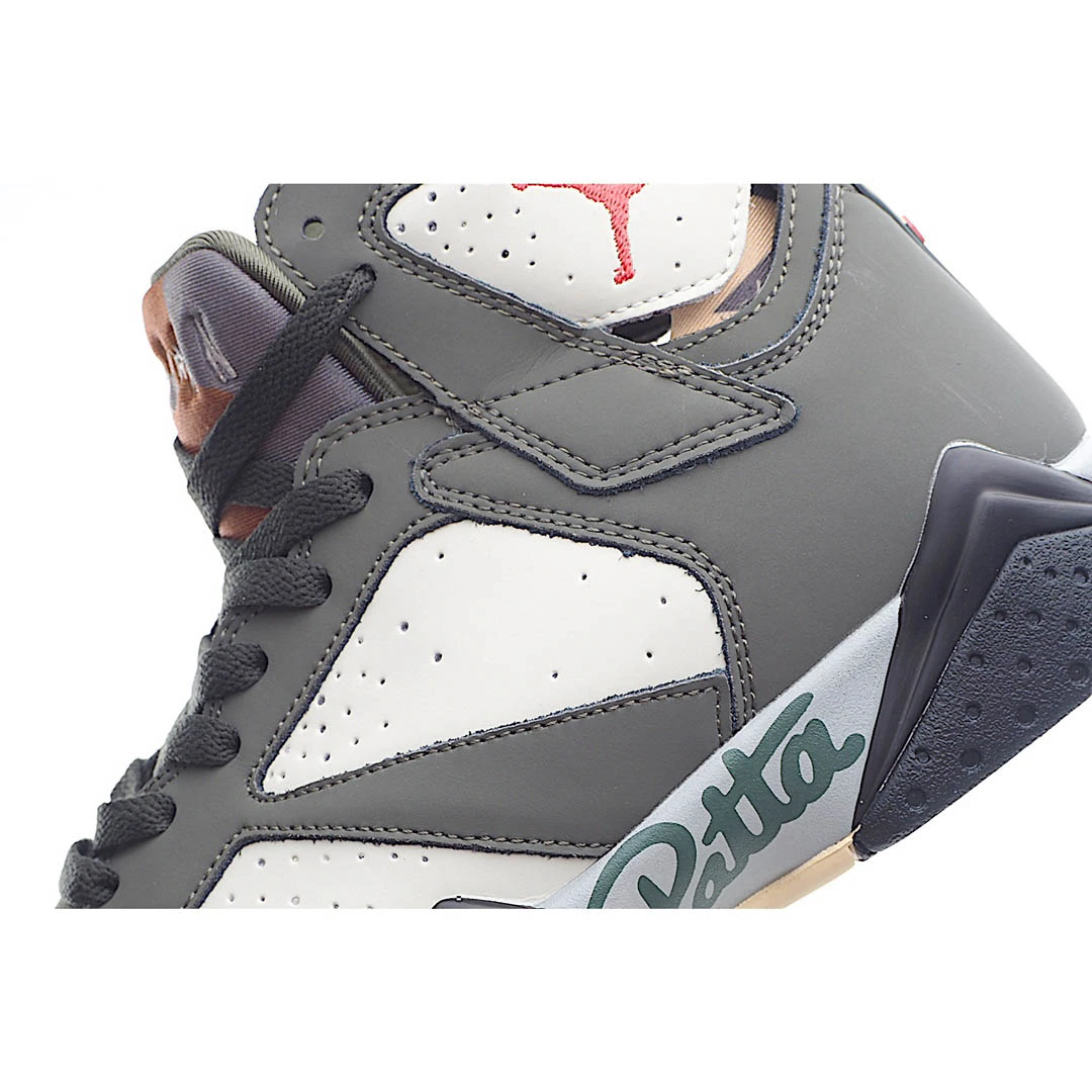 Patta x Air Jordan 7 Retro SP 'Icicle'