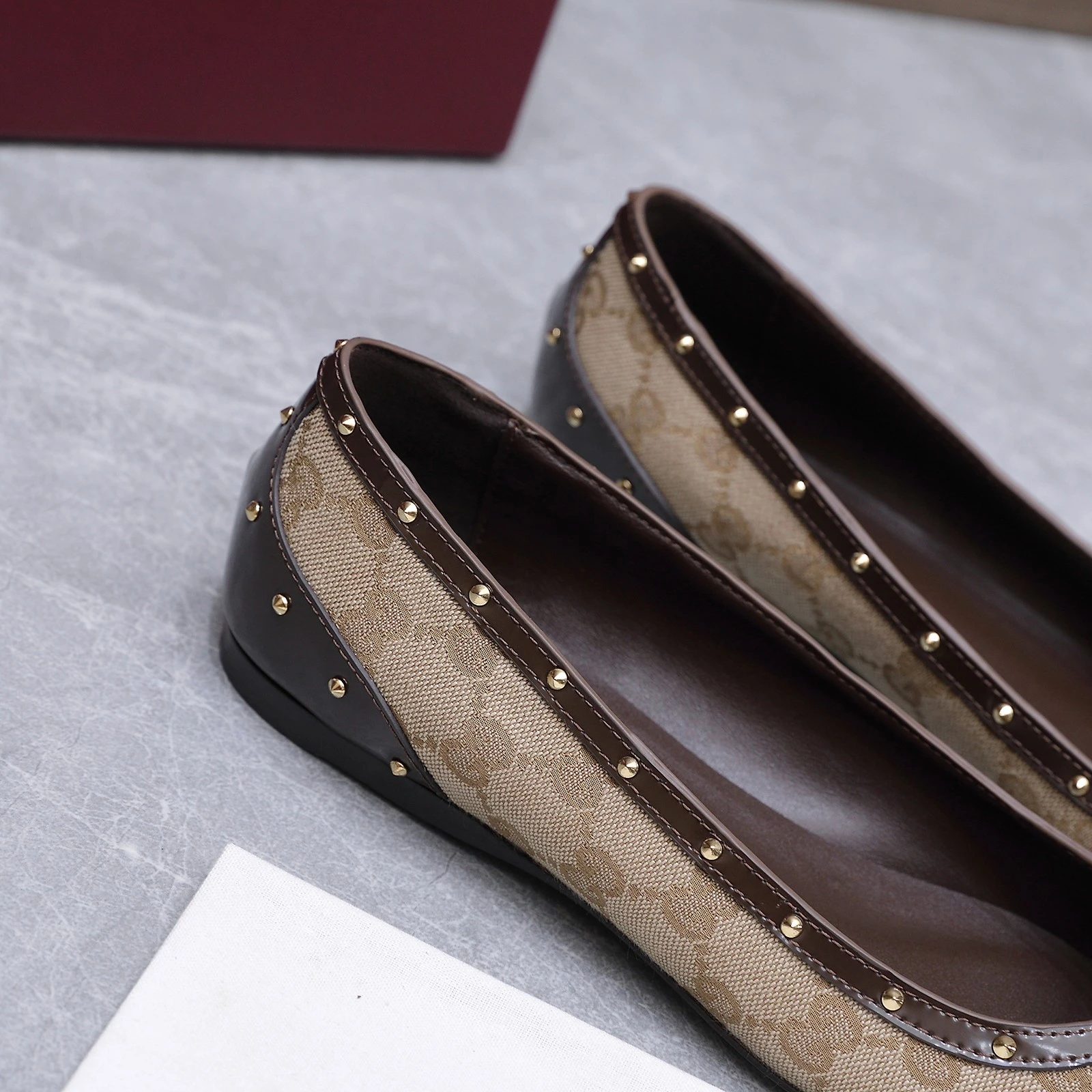 Gucci Spring/Summer 2026 New Studded Pointed-Toe Shoes