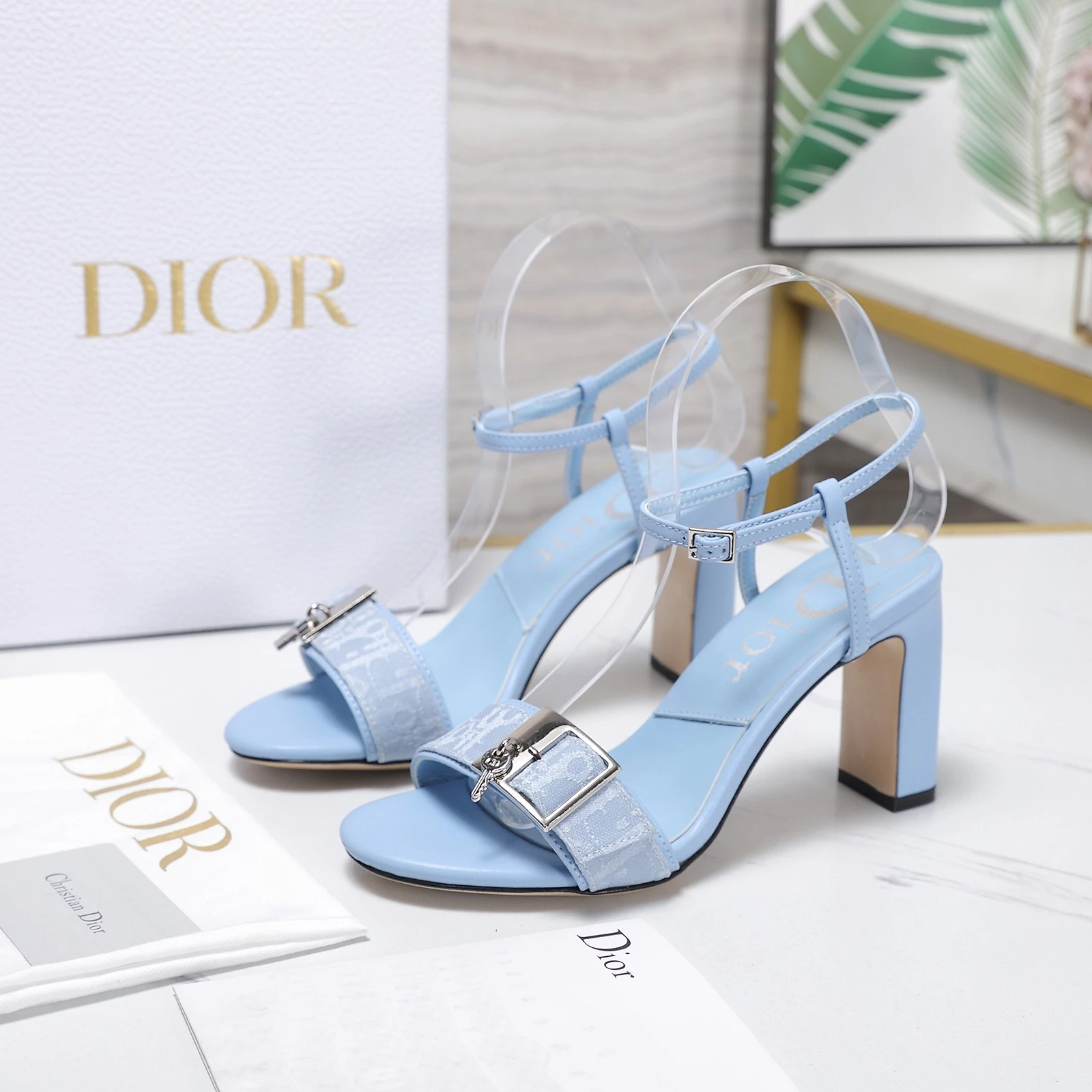 26 new Dior high-heeled sandals