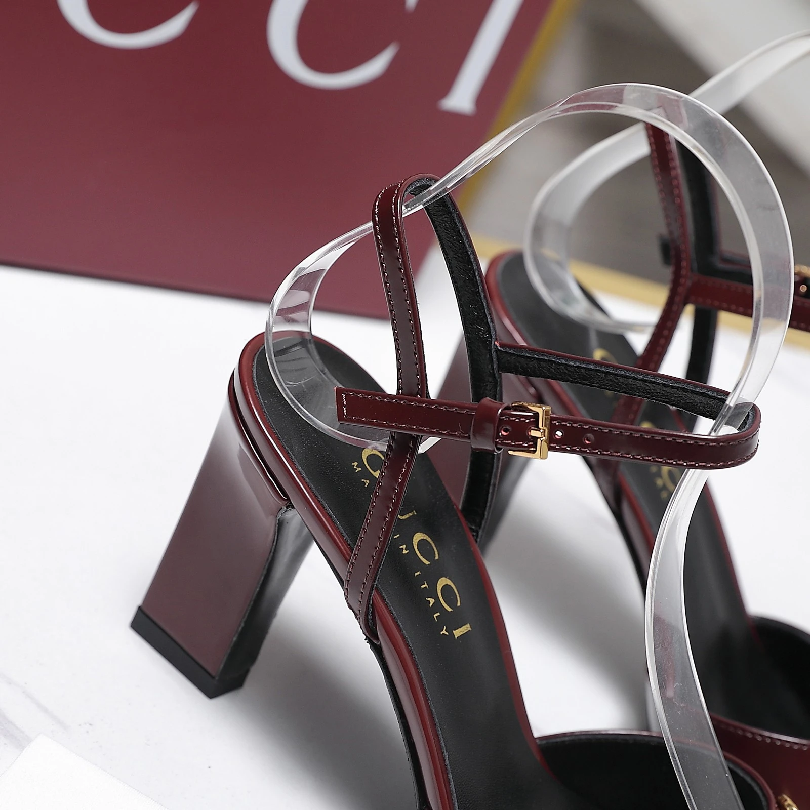 GUCCI New Spring Saddle-Strap Sandals