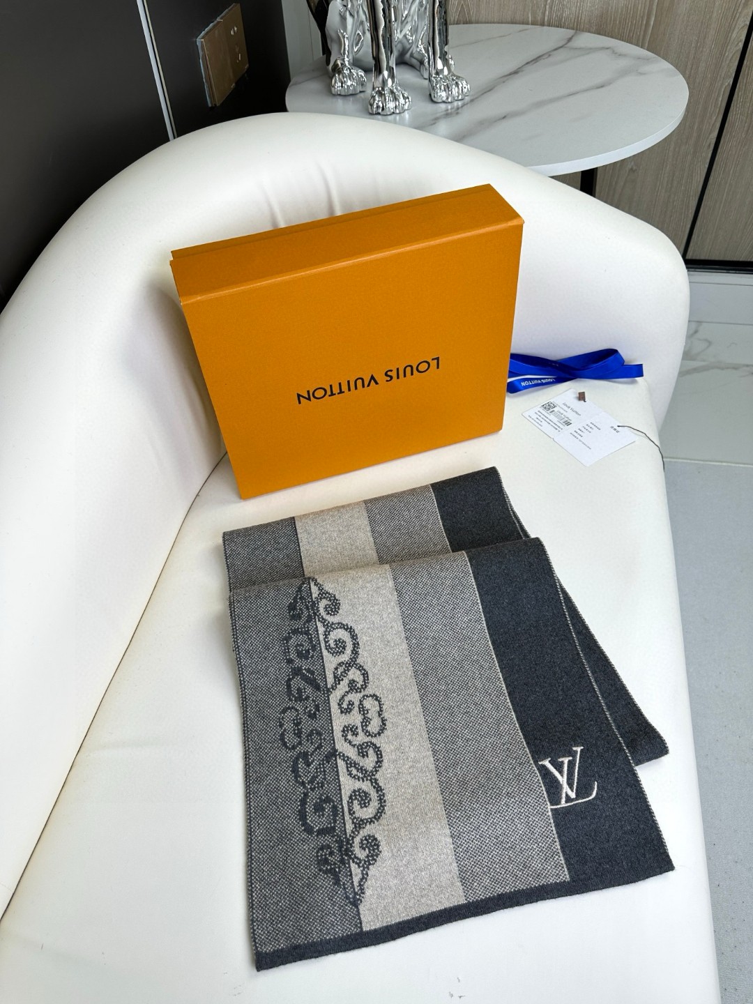 Louis Vuitton Scarves