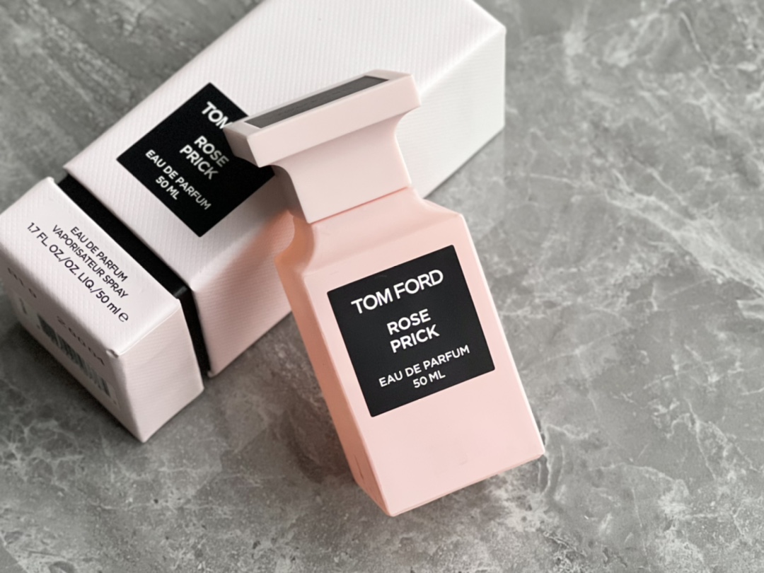 TOM FORD- Rose prick