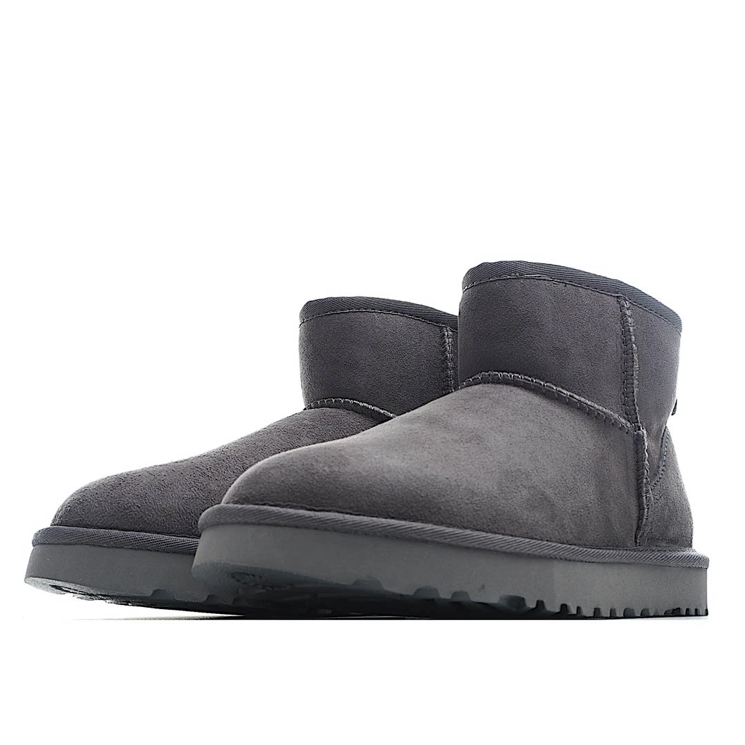 UGG Classic Mini series snow boots