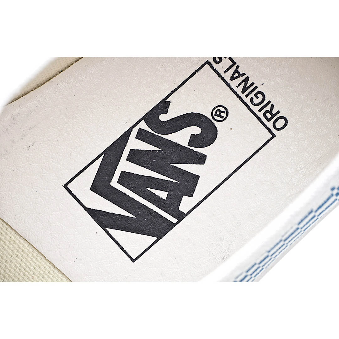 Vans Authentic Low-Top Sneakers