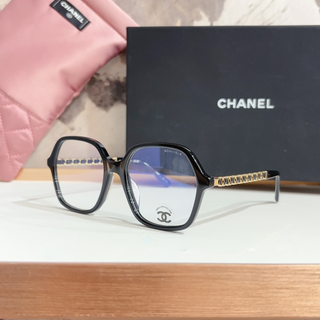 Chanel Sunglass