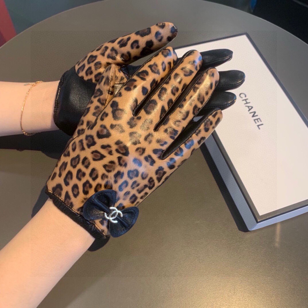 Chanel Gloves