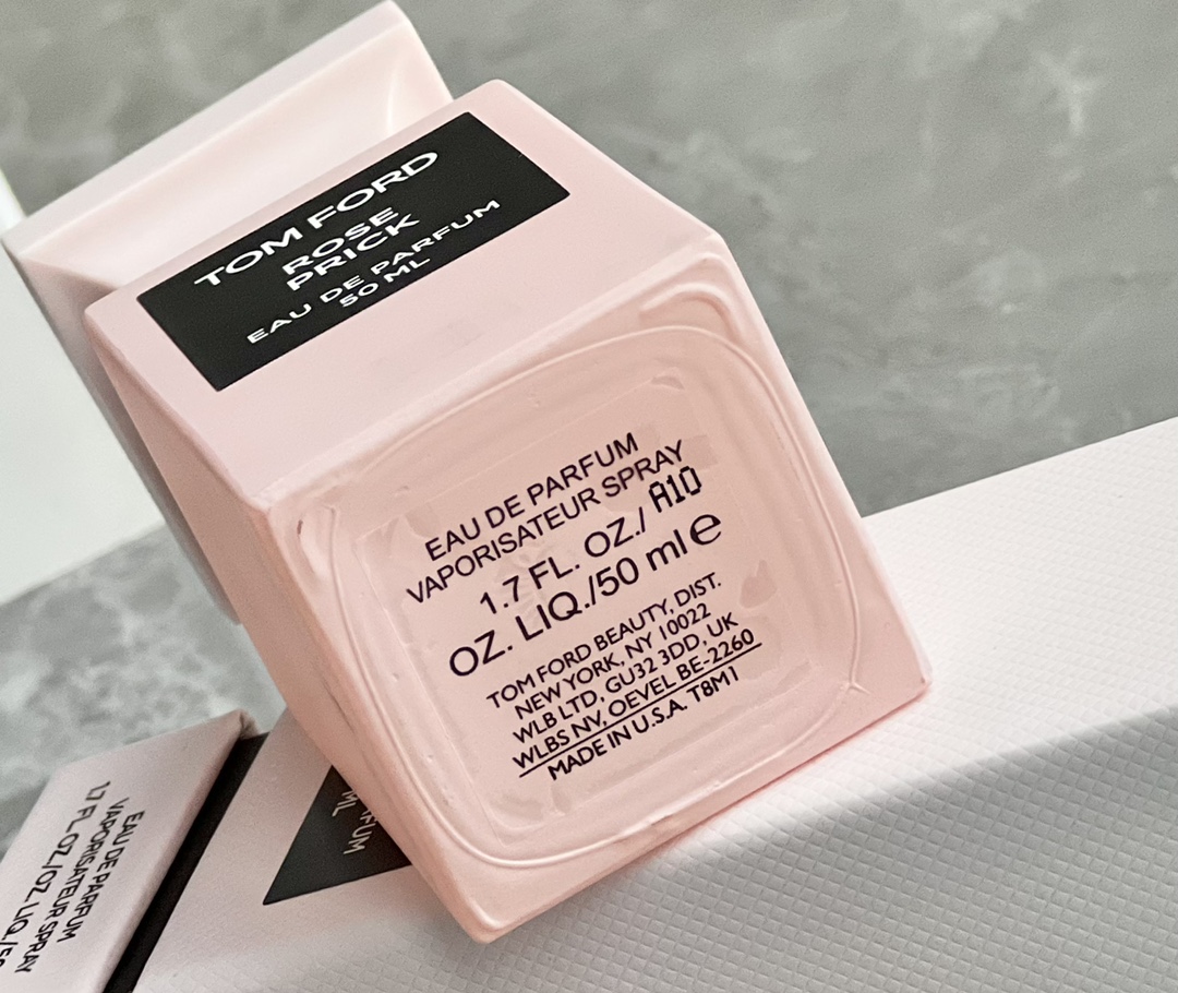 TOM FORD- Rose prick