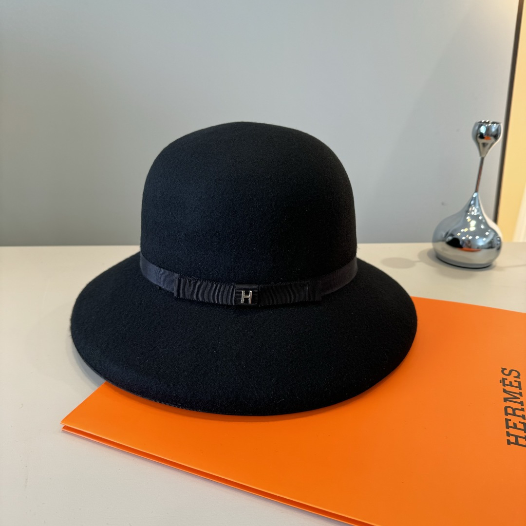 Hermes Bucket Hat
