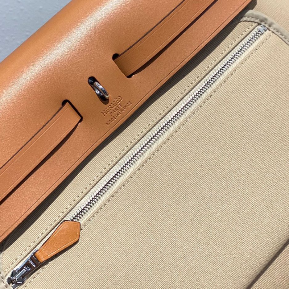 HERMES Herbag Zip 31 bag