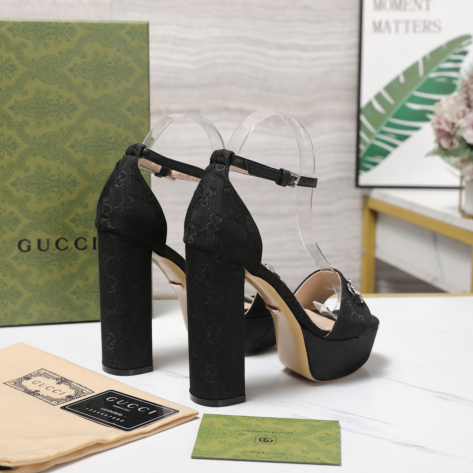 Gucci Square-toed platform high-heeled sandals
