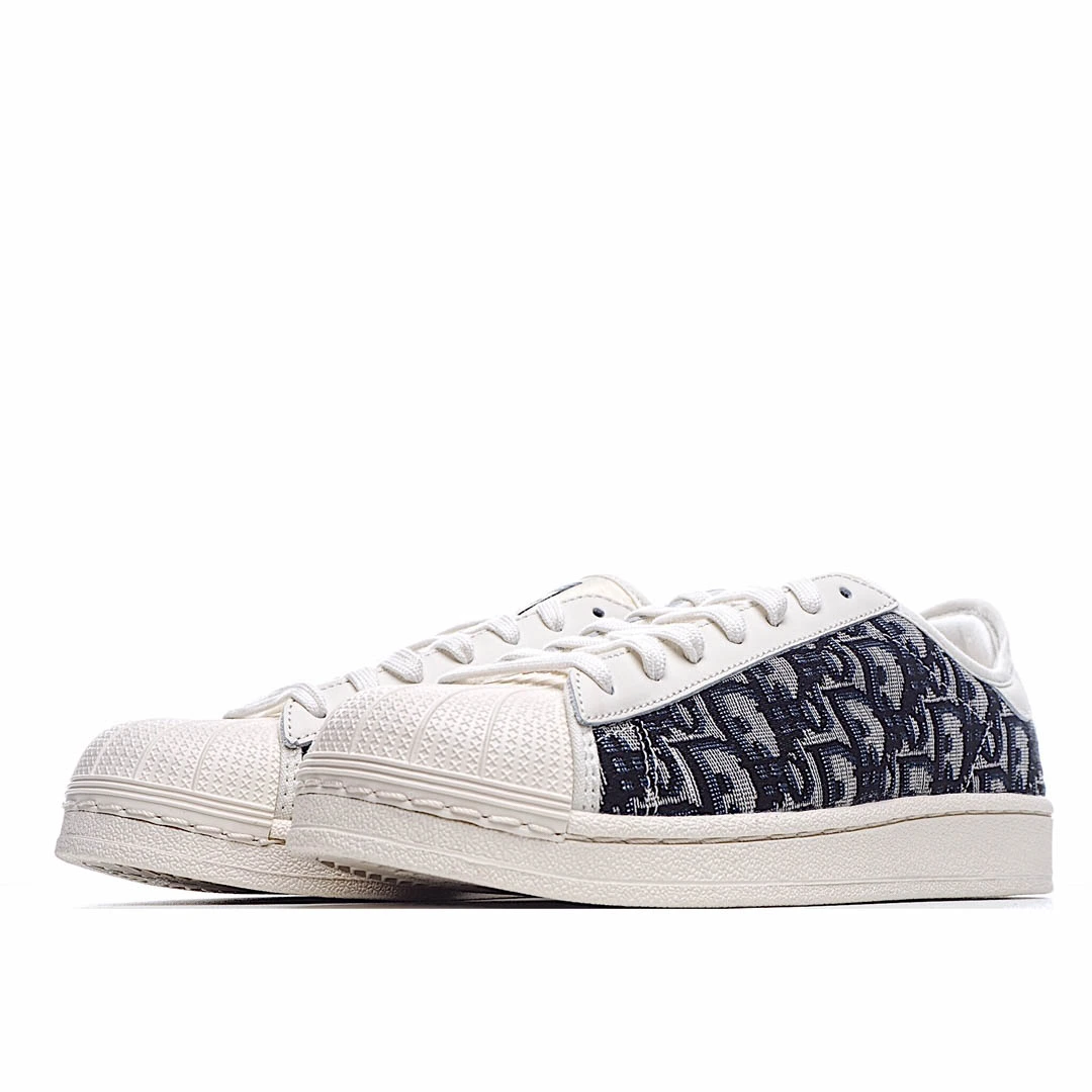 Adidas Superstar