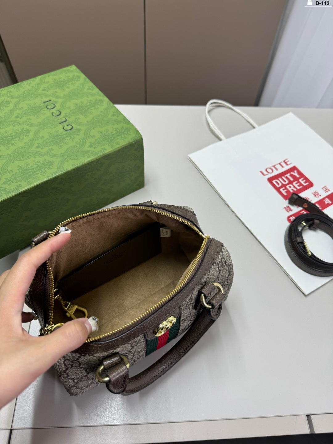Gucci Boston
