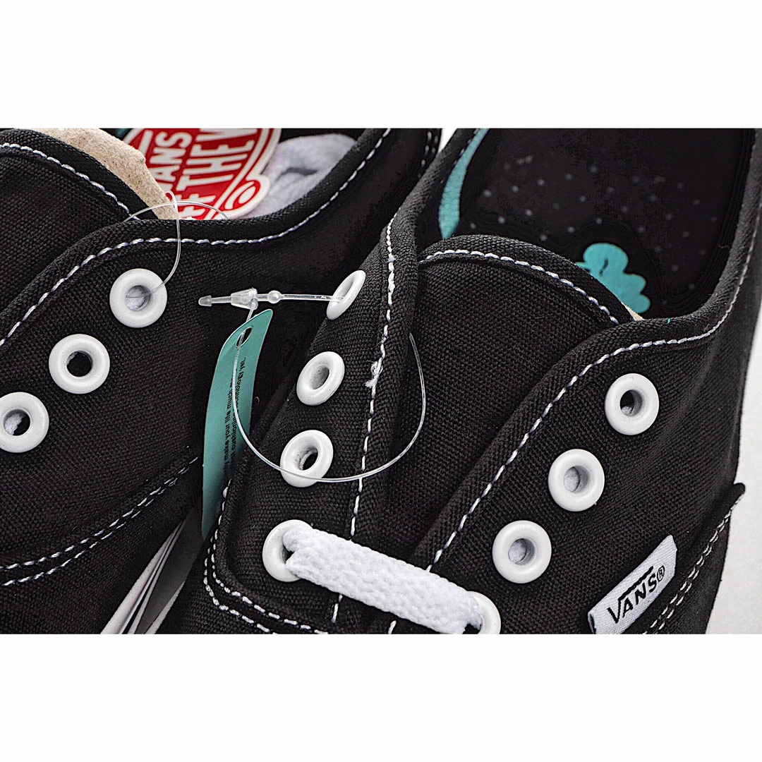 Vans Authentic Low-Top Sneakers