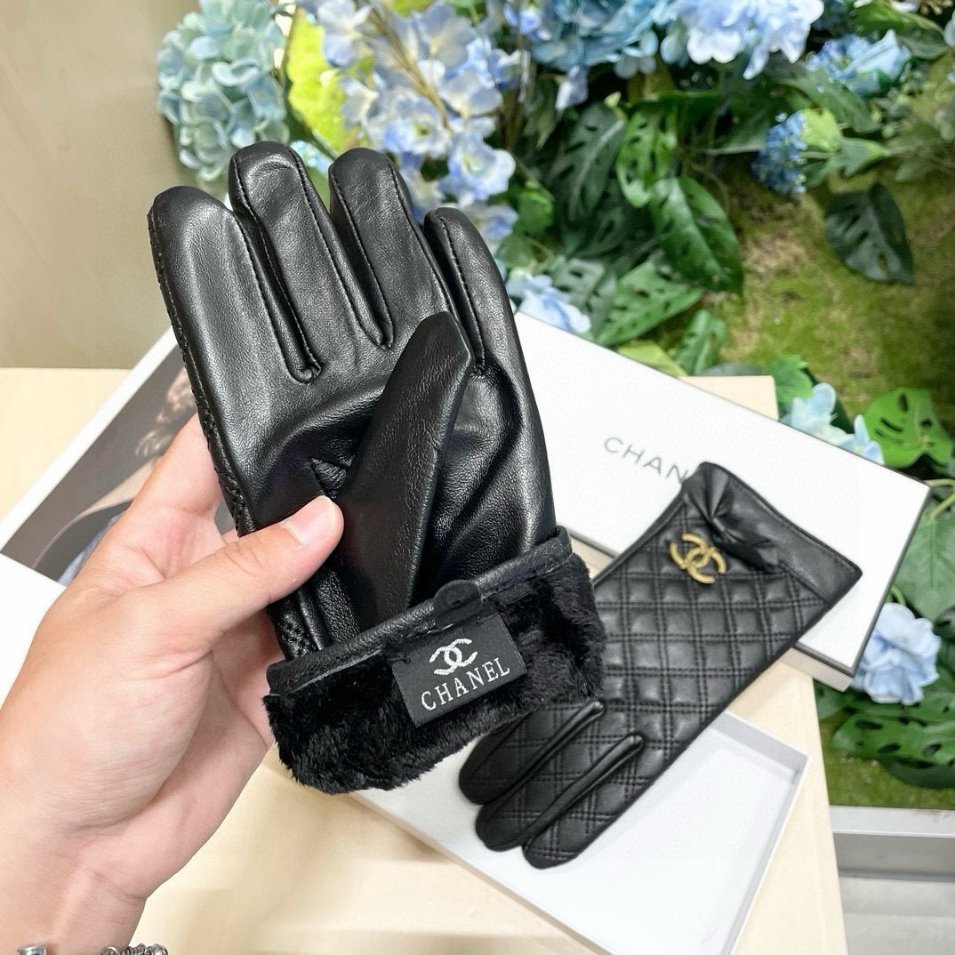 Chanel Gloves