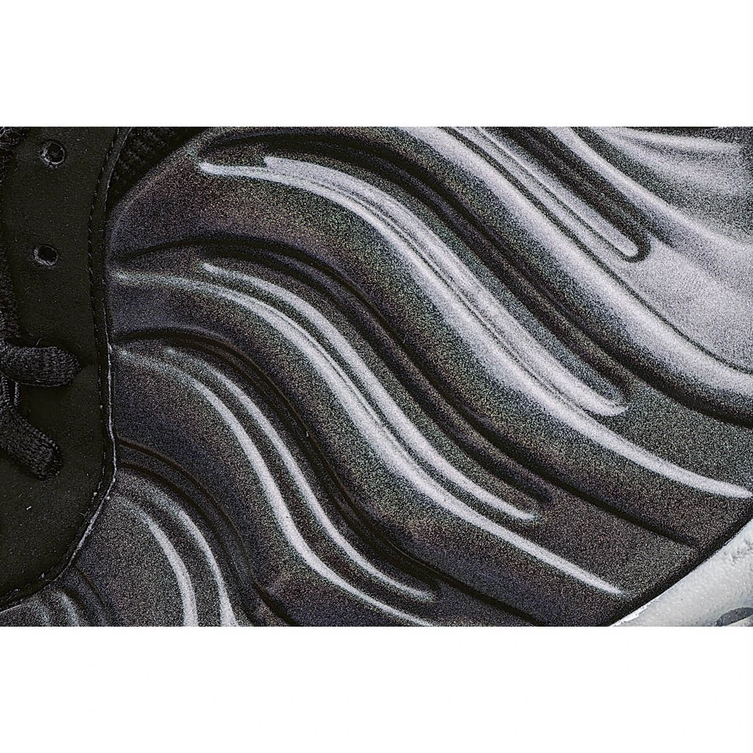 Nike Air Foamposite one Earl Spray