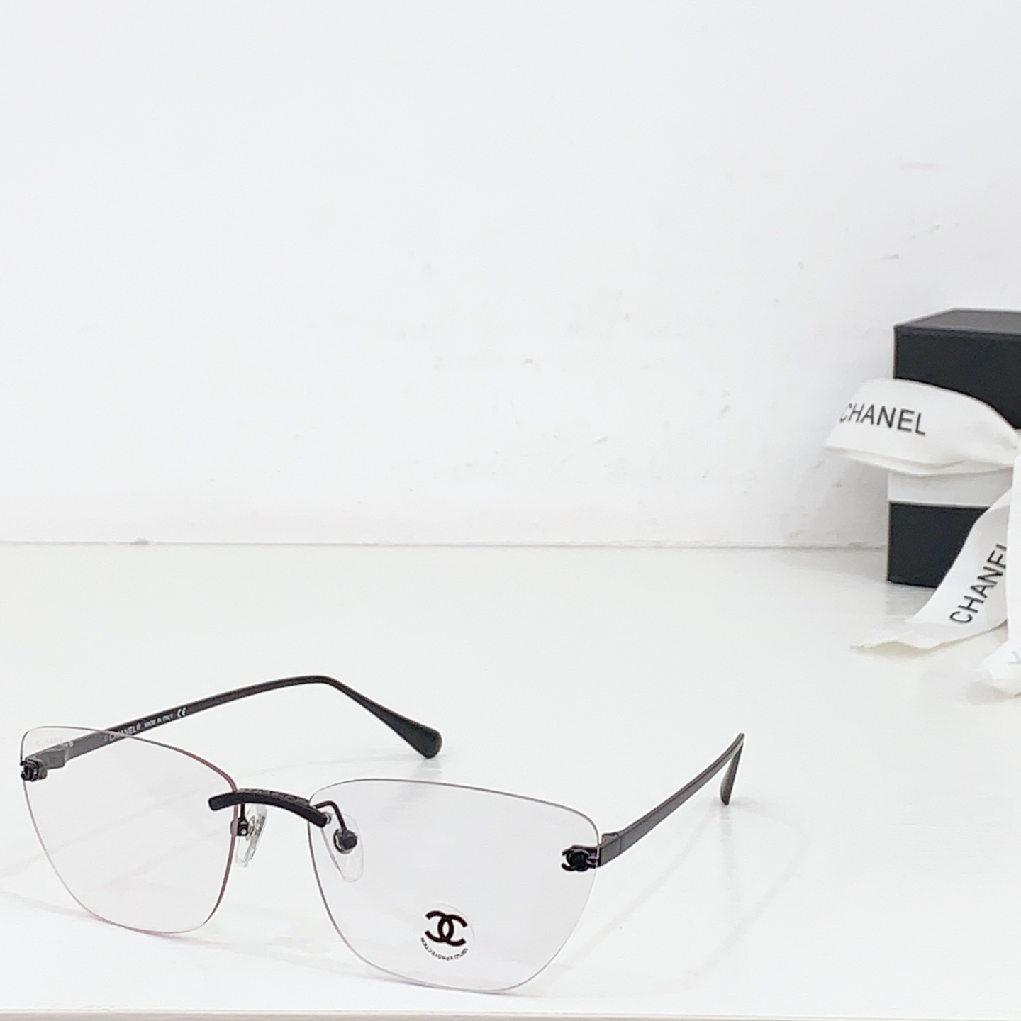 Chanel Sunglass