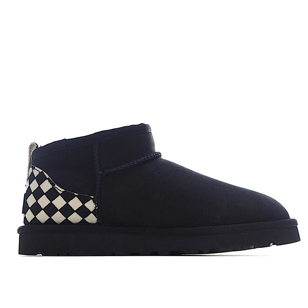 UGG Classic Mini series snow boots