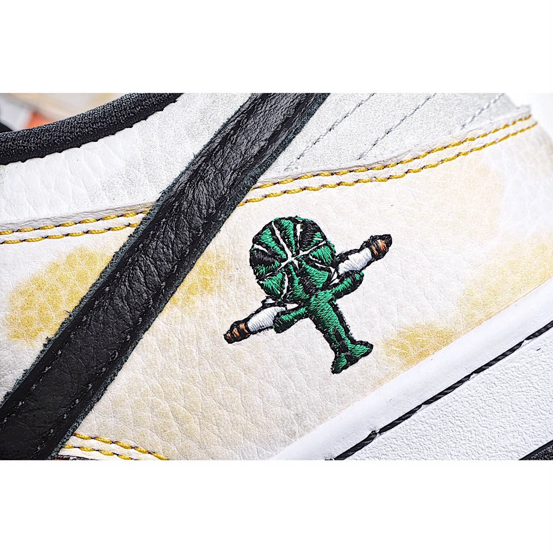 Nike SB Dunk Low &ldquo;Raygun