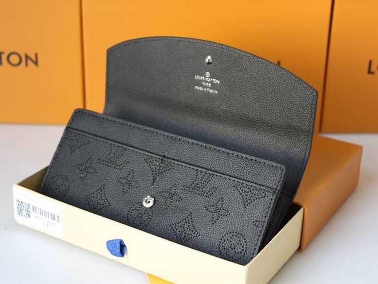 LV Iris