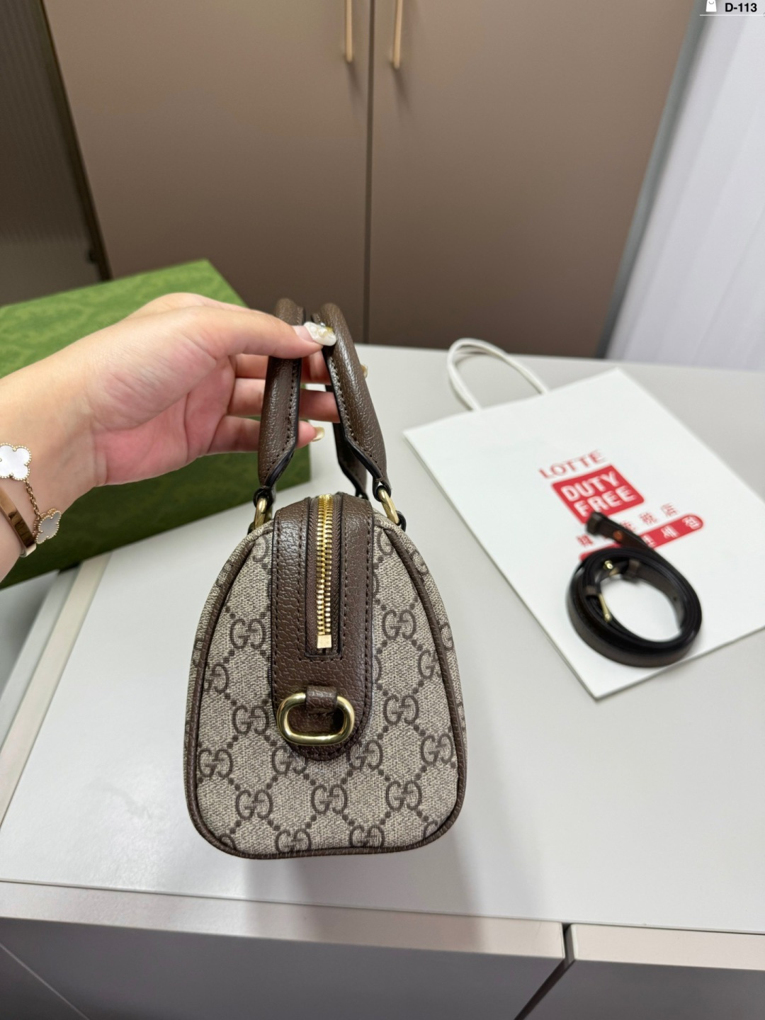 Gucci Boston