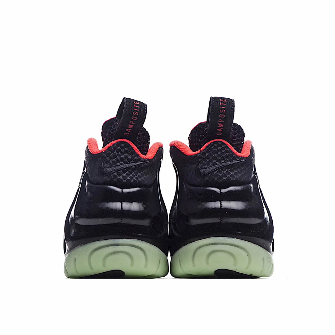 Nike Air Foamposite one 黑